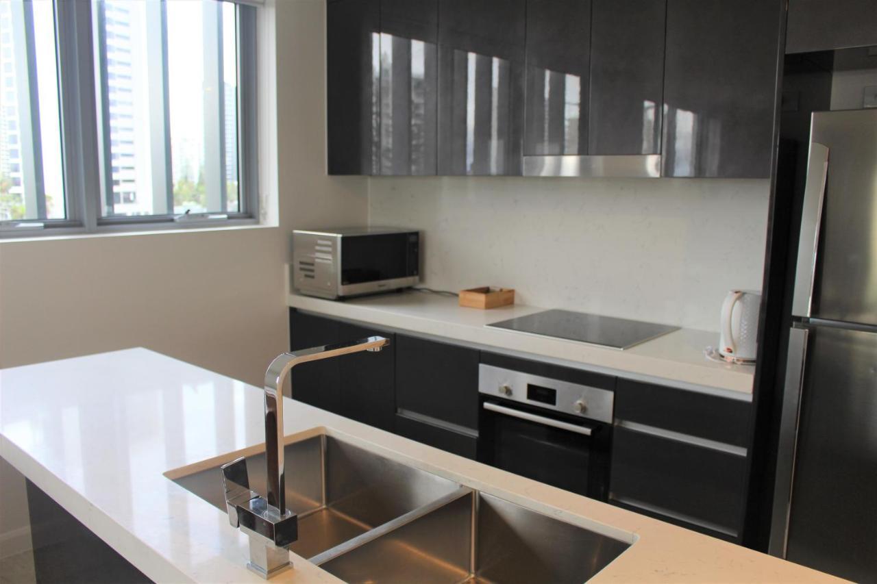 Serenity Surfers Paradise Apartment