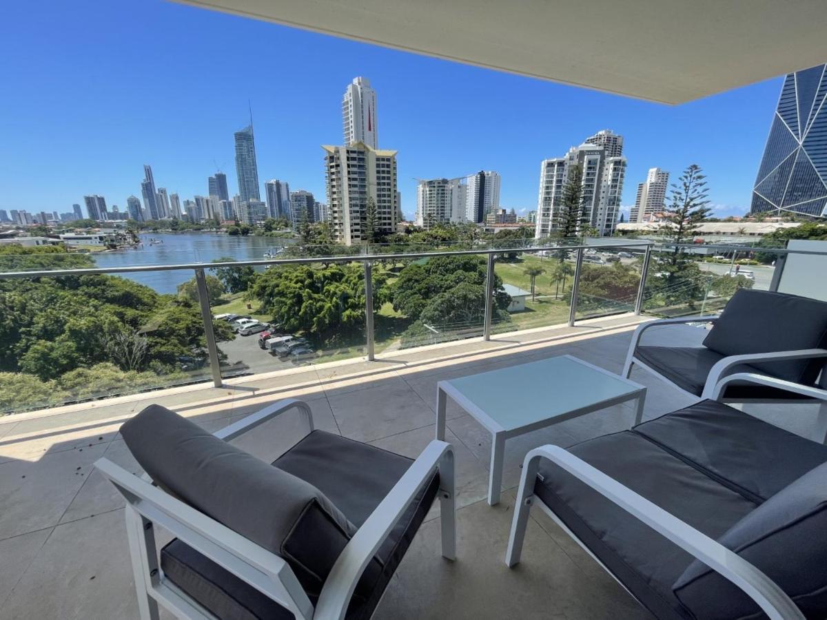 Serenity Surfers Paradise * Gold Coast